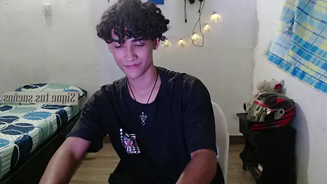 Snapshot of jake_willianss chatting on December 19, 2024, 5:51 am jake willianss online show from December 19, 2024, 5:51 am