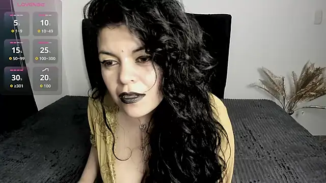 scarlett w0lf online show from June 11, 2026, 9:57 pm
