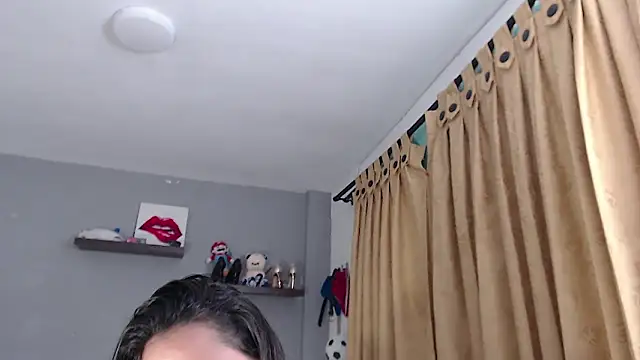 SusanLeroy online show from March 4, 2026, 9:15 am