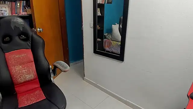 peanut tangerine online show from December 16, 2025, 11:54 pm