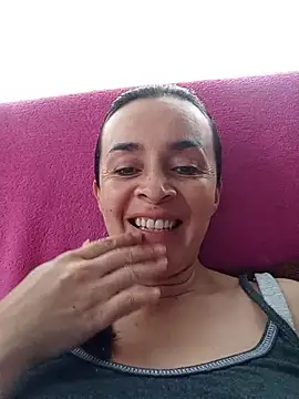 Samantha Sullivan  online show from May 8, 2026, 12:21 pm