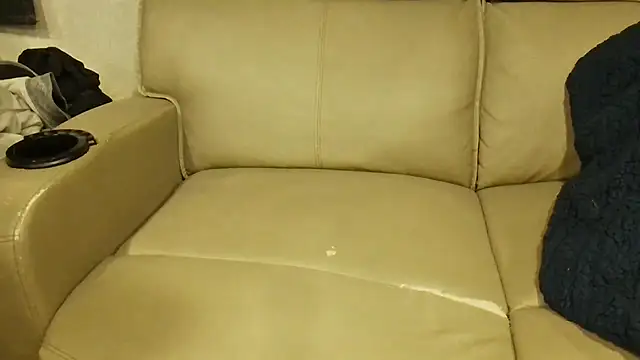 Snapshot of overaveragefreak4you chatting on March 9, 2026, 7:34 am overaveragefreak4you online show from March 9, 2026, 7:34 am