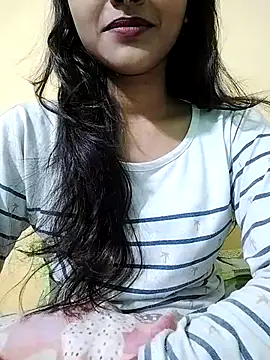 MISSQUEEN48 online show from January 6, 2026, 5:44 am