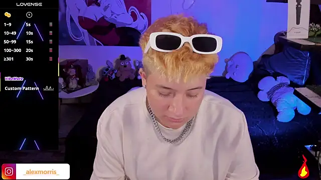 Snapshot of _AlexMorris chatting on October 12, 2025, 3:49 am AlexMorris online show from October 12, 2025, 3:49 am