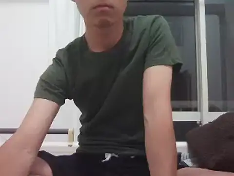 Snapshot of inukeno1031 chatting on December 9, 2024, 2:06 pm inukeno1031 online show from December 9, 2024, 2:06 pm