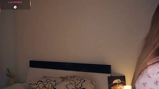 CathrynGeer online show from October 12, 2025, 6:18 pm