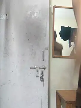 Wild-Honey online show from September 27, 2025, 2:55 pm