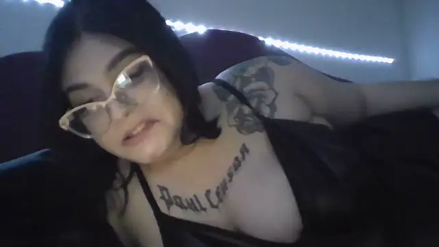 alexaandreea99 online show from January 31, 2026, 10:41 pm