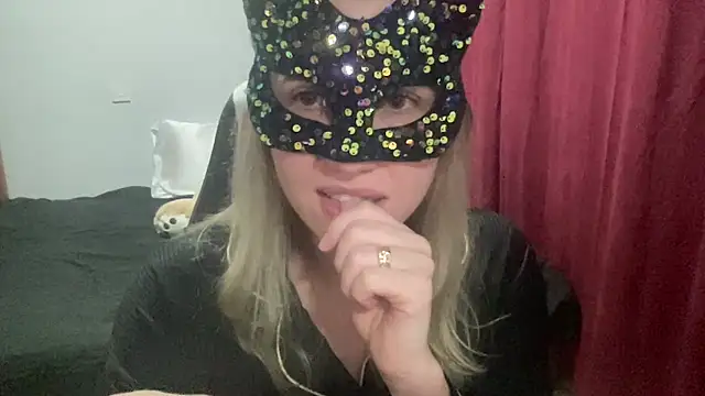Snapshot of Akasha_007 chatting on December 7, 2024, 11:34 pm Akasha 007 online show from December 7, 2024, 11:34 pm
