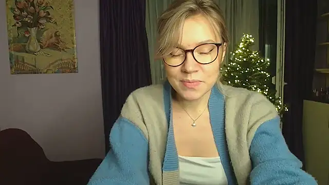 Snapshot of TaylorBre chatting on December 24, 2024, 6:17 pm TaylorBre online show from December 24, 2024, 6:17 pm