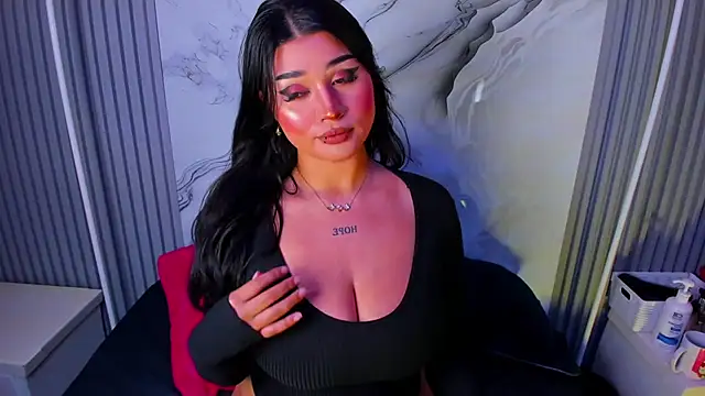 venusowen  online show from July 28, 2026, 3:21 pm