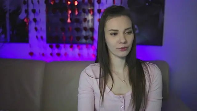 StephanieNeeson online show from February 19, 2025, 10:31 pm