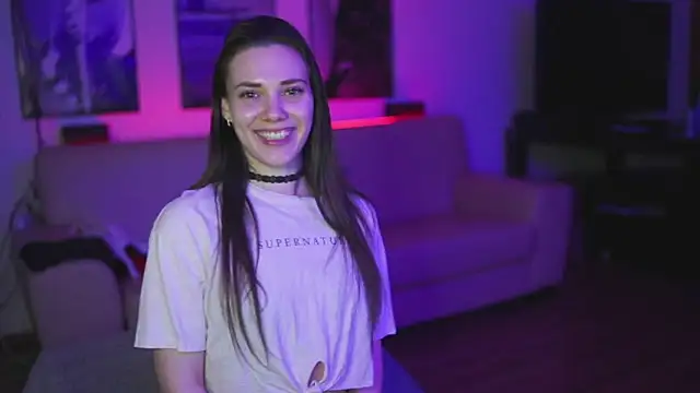StephanieNeeson online show from March 17, 2025, 10:49 pm