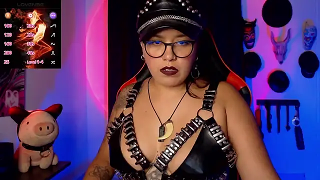 Snapshot of LilithSharon chatting on October 21, 2025, 5:13 pm LilithSharon online show from October 21, 2025, 5:13 pm