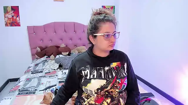 Snapshot of AnnieBigBoobs chatting on October 25, 2025, 3:58 am AnnieBigBoobs online show from October 25, 2025, 3:58 am