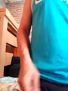 Snapshot of hoy_toyboy chatting on December 5, 2024, 7:28 pm hoy toyboy online show from December 5, 2024, 7:28 pm