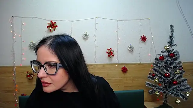 TayaBoret online show from January 13, 2025, 6:05 pm