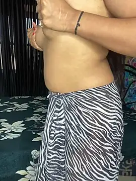 Hot royalbhabhi online show from December 22, 2024, 10:17 am