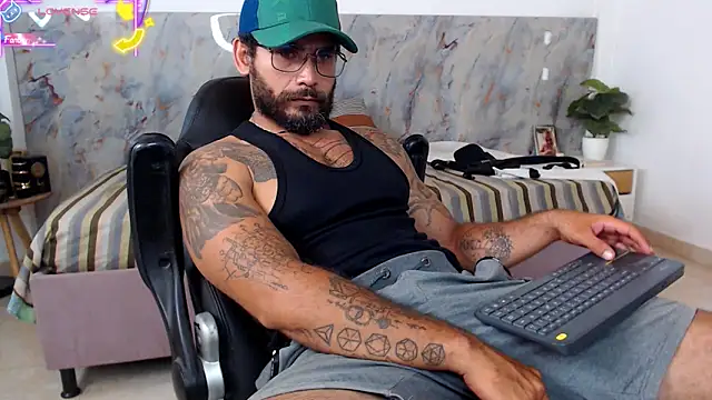 Snapshot of hanz_col chatting on April 21, 2026, 11:18 pm hanz col online show from April 21, 2026, 11:18 pm