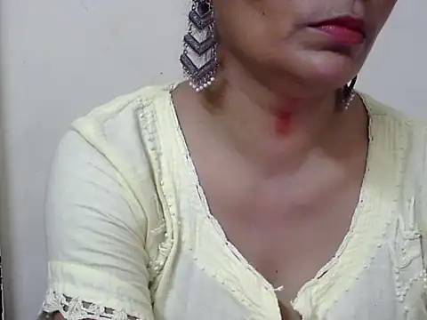 Snapshot of l_l_ish chatting on September 28, 2025, 4:29 am l l ish online show from September 28, 2025, 4:29 am