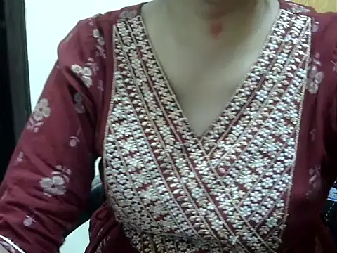 Snapshot of l_l_ish chatting on September 29, 2025, 5:01 am l l ish online show from September 29, 2025, 5:01 am