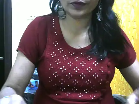 Snapshot of l_l_ish chatting on October 19, 2025, 4:46 am l l ish online show from October 19, 2025, 4:46 am