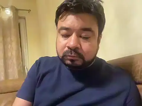 coolboy6566 online show from November 13, 2025, 9:47 pm