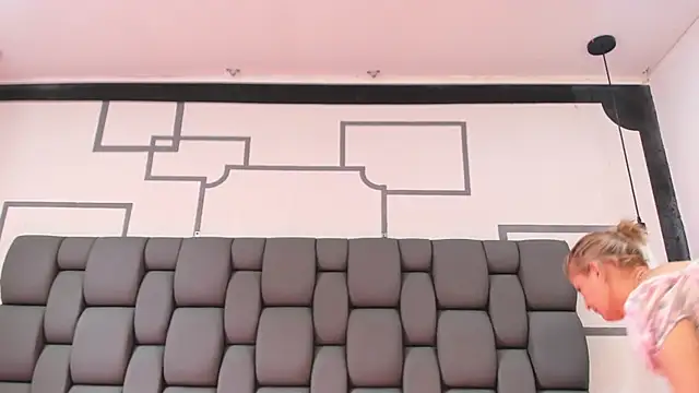 Snapshot of Jade_squirtt chatting on October 14, 2025, 3:35 pm Jade squirtt online show from October 14, 2025, 3:35 pm