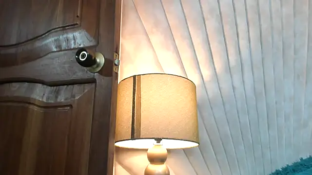 Snapshot of Jade_squirtt chatting on October 30, 2025, 11:33 am Jade squirtt online show from October 30, 2025, 11:33 am