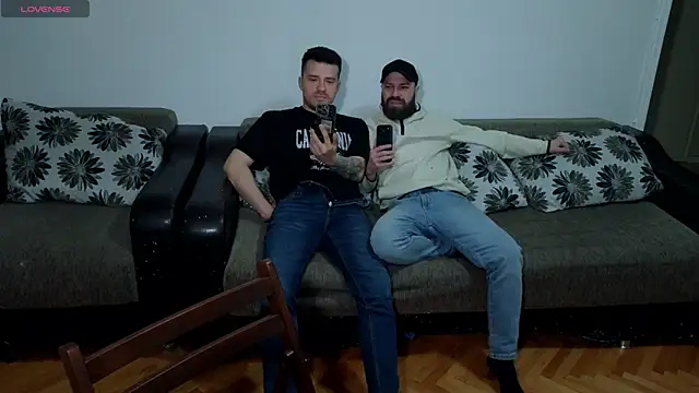 JohnnyStepBro online show from April 15, 2026, 7:58 pm