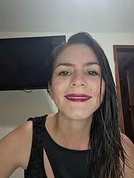 Hanny 24 online show from February 11, 2026, 9:20 pm