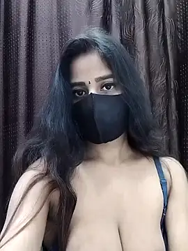 Lalisa sexy online show from December 4, 2025, 5:21 pm