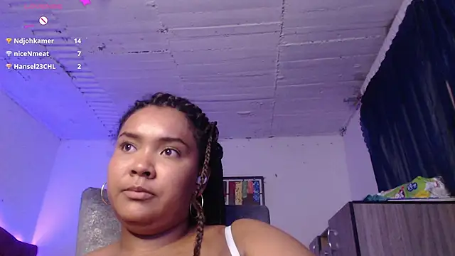 Evelyn Sandoval online show from January 11, 2025, 5:31 am