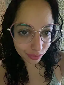 Snapshot of babyluna939 chatting on October 11, 2025, 7:23 pm babyluna939 online show from October 11, 2025, 7:23 pm