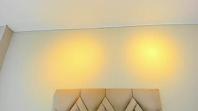 Snapshot of Isis_Osman chatting on February 10, 2026, 7:18 pm Isis Osman online show from February 10, 2026, 7:18 pm