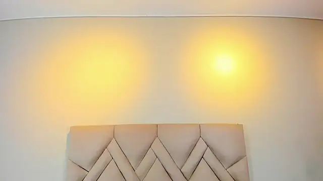 Snapshot of Isis_Osman chatting on February 22, 2026, 7:34 pm Isis Osman online show from February 22, 2026, 7:34 pm