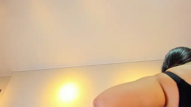 Snapshot of Isis_Osman chatting on February 28, 2026, 8:21 pm Isis Osman online show from February 28, 2026, 8:21 pm