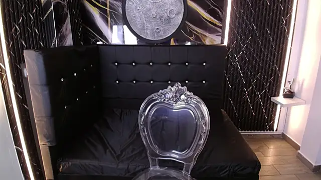 Snapshot of Bruja__Scarlata chatting on October 6, 2025, 10:12 am Bruja  Scarlata online show from October 6, 2025, 10:12 am