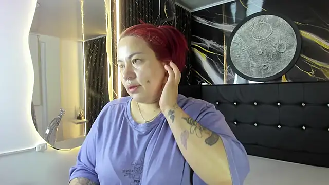 Snapshot of Bruja__Scarlata chatting on October 9, 2025, 10:13 am Bruja  Scarlata online show from October 9, 2025, 10:13 am