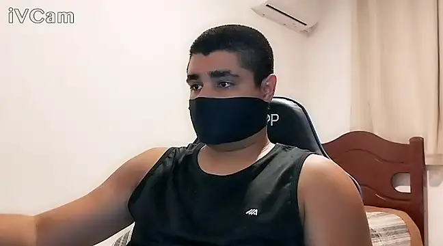 Snapshot of LeoPutaria chatting on January 18, 2025, 10:28 pm LeoPutaria online show from January 18, 2025, 10:28 pm