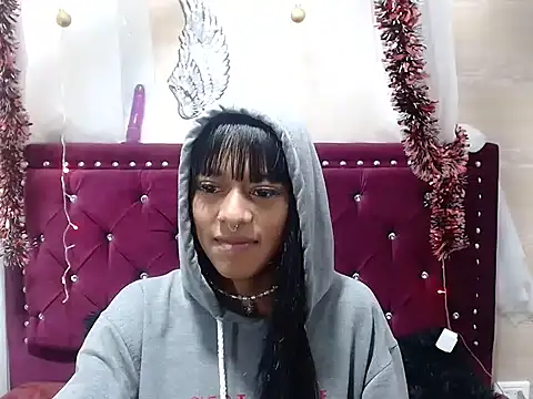 amathistalx online show from December 31, 2024, 4:38 am