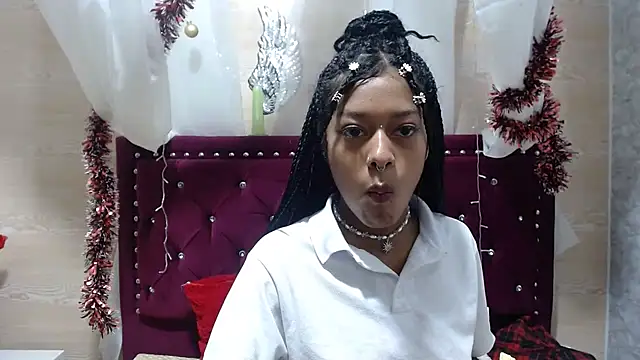 amathistalx online show from February 12, 2025, 7:24 pm