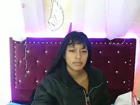 amathistalx online show from March 5, 2025, 7:49 am
