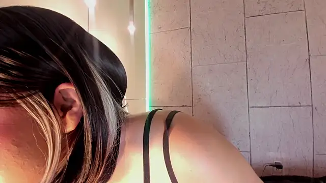 anastasia jhons online show from March 1, 2026, 4:03 am