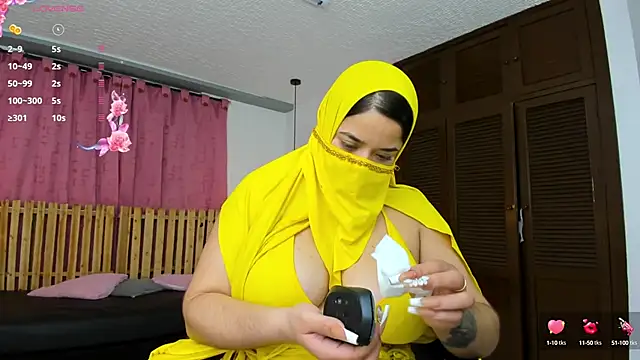 janna isa online show from January 3, 2025, 2:19 pm