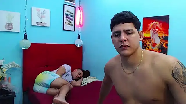 destroys girls online show from December 2, 2024, 4:53 am