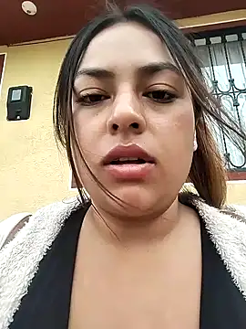 Snapshot of DULCE__26 chatting on February 4, 2025, 8:17 pm DULCE  26 online show from February 4, 2025, 8:17 pm