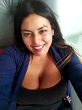 Snapshot of DULCE__26 chatting on February 23, 2025, 2:57 pm DULCE  26 online show from February 23, 2025, 2:57 pm