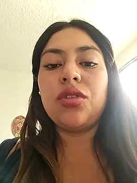 Snapshot of DULCE__26 chatting on February 27, 2025, 3:26 pm DULCE  26 online show from February 27, 2025, 3:26 pm