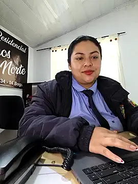 Snapshot of DULCE__26 chatting on October 9, 2025, 12:03 pm DULCE  26 online show from October 9, 2025, 12:03 pm